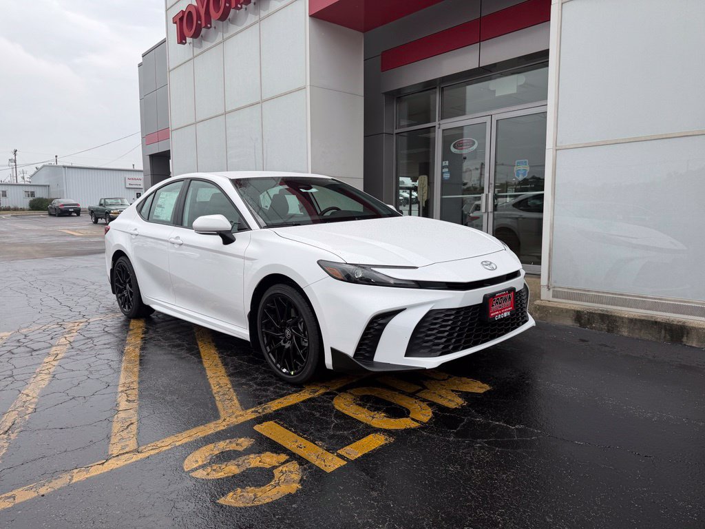 New 2026 Toyota Camry SE AWD/4WD image 3