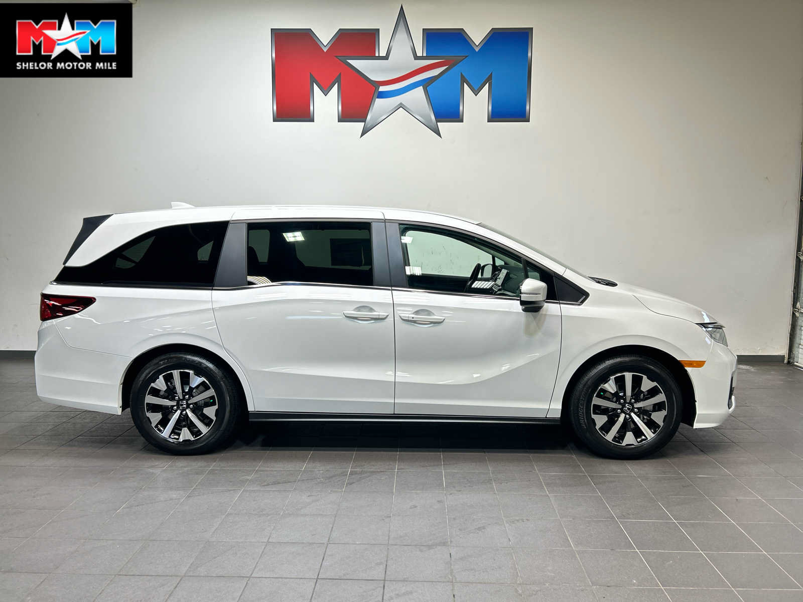 New 2027 Honda Odyssey EX-L image 1