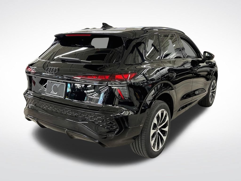 New 2026 Audi Q3 quattro 2.0T AWD/4WD image 5