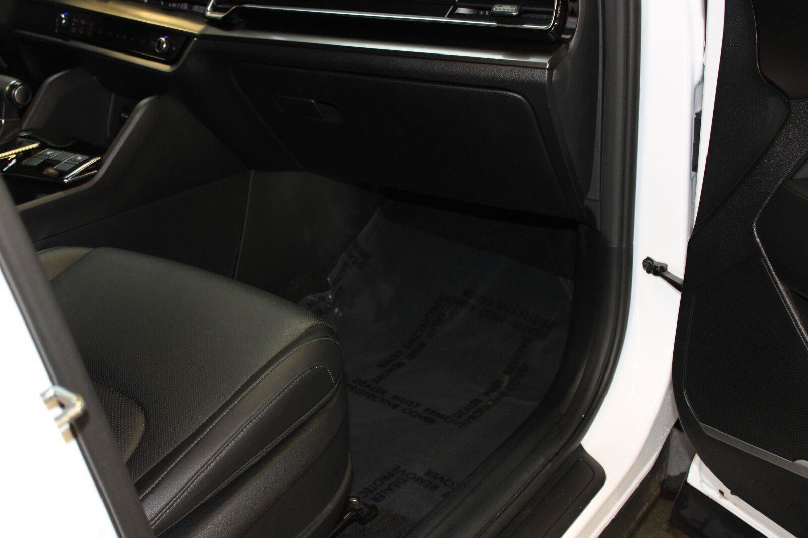 Used 2024 Kia Sportage EX AWD/4WD image 44
