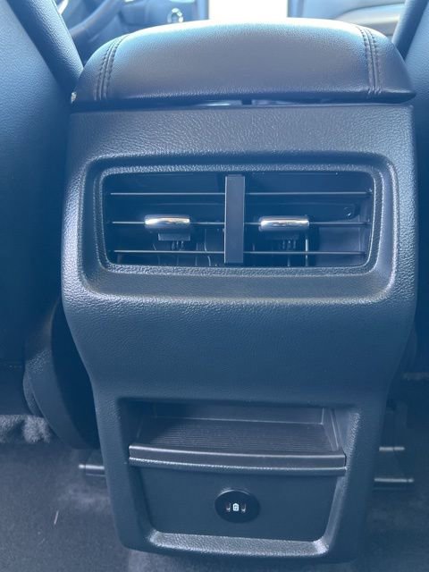 Used 2024 Ford Edge SEL image 28