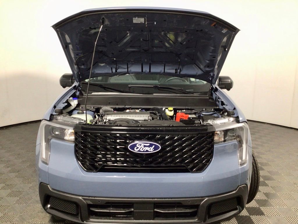 New 2026 Ford Maverick Lariat w/ Black Appearance Package image 5