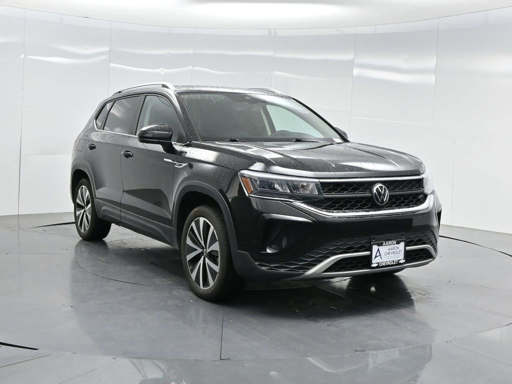 Used 2023 Volkswagen Taos SE w/ Panoramic Sunroof Package image 75