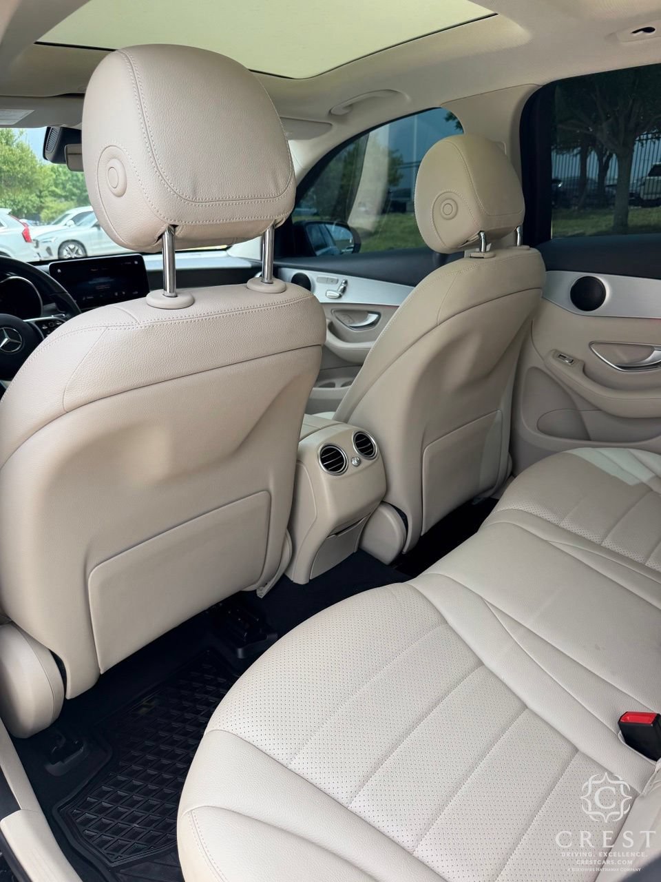 Used 2022 Mercedes-Benz GLC 300 w/ Premium Package Lite image 22