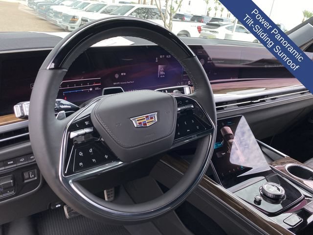 Used 2026 Cadillac Escalade Platinum Sport w/ LPO, ONYX Package AWD/4WD image 26