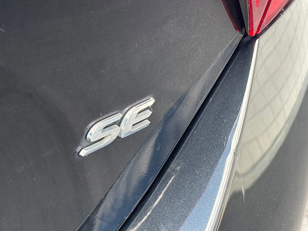 Used 2018 Toyota Corolla SE FWD image 31