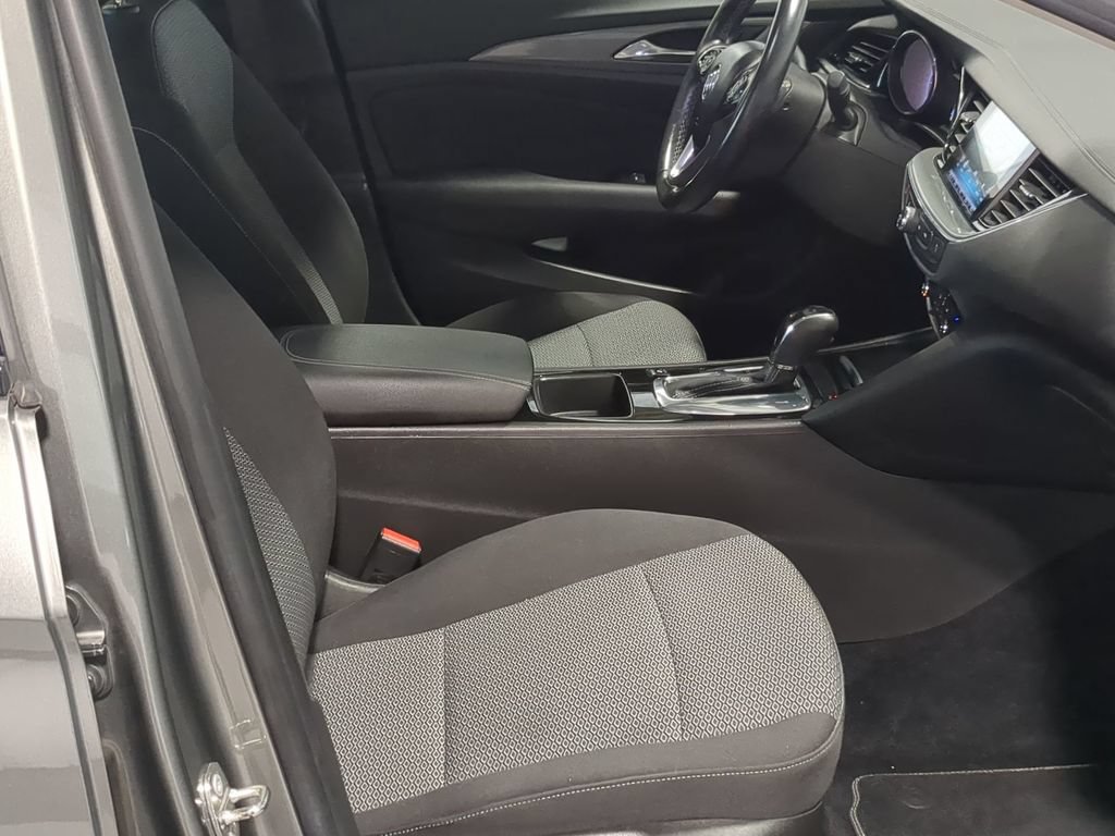 Used 2018 Buick Regal Preferred w/ Sights and Sounds Package FWD image 27