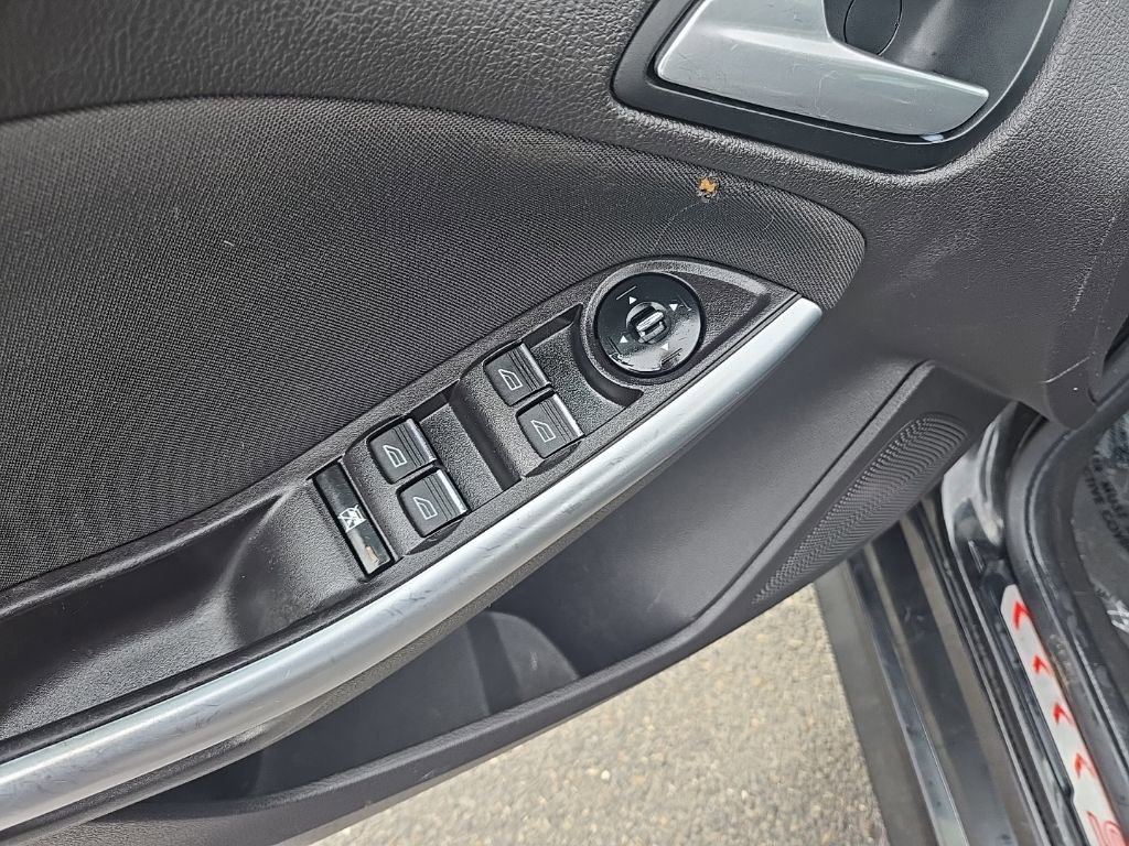 Used 2014 Ford Focus ST w/ Equipment Group 202A image 10