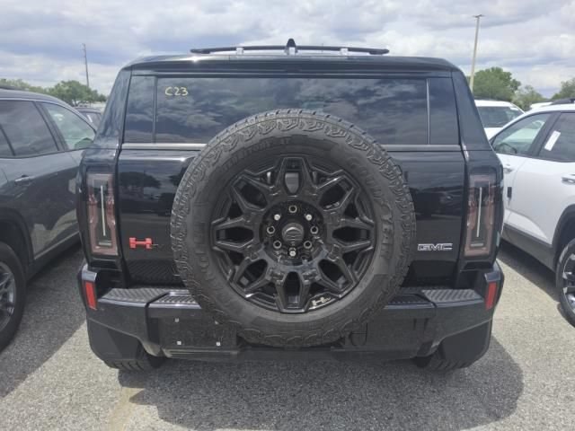 Used 2025 GMC Hummer EV 2X w/ LPO, Sport Package AWD/4WD image 8