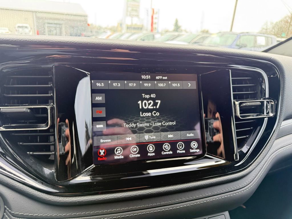 Used 2022 Dodge Durango GT image 37