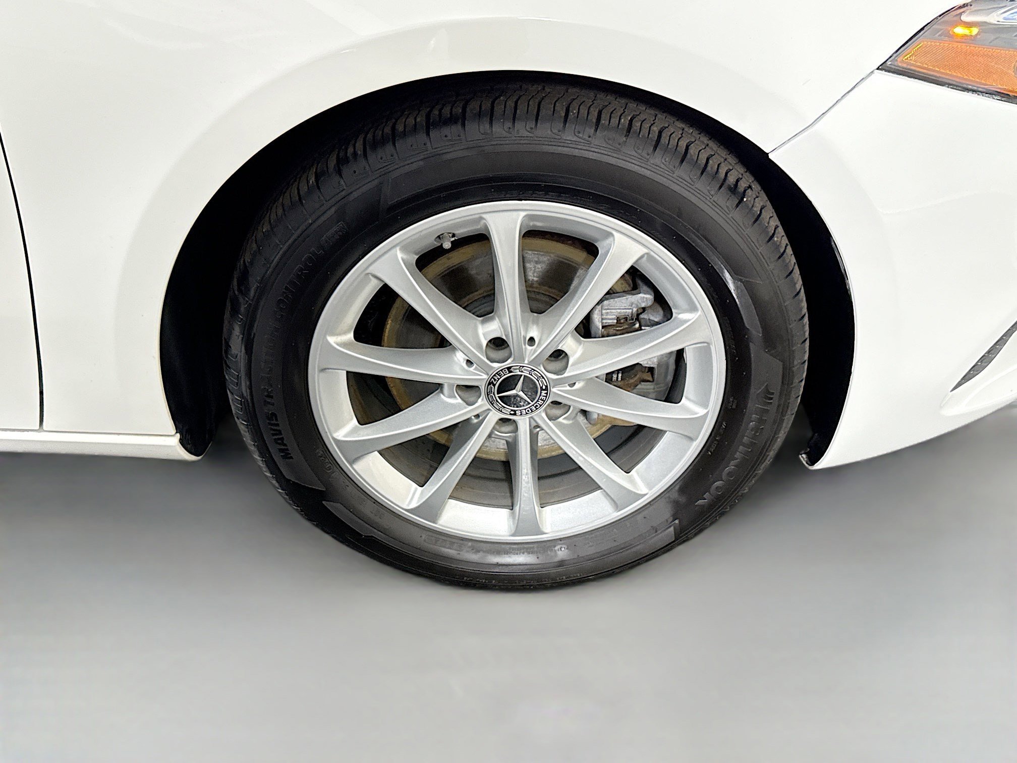 Used 2022 Mercedes-Benz A 220 4MATIC w/ Premium Package Lite image 32