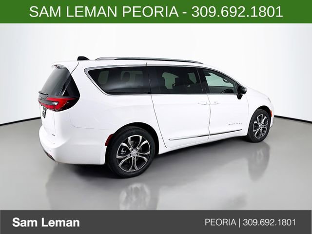 New 2026 Chrysler Pacifica Pinnacle AWD/4WD image 7
