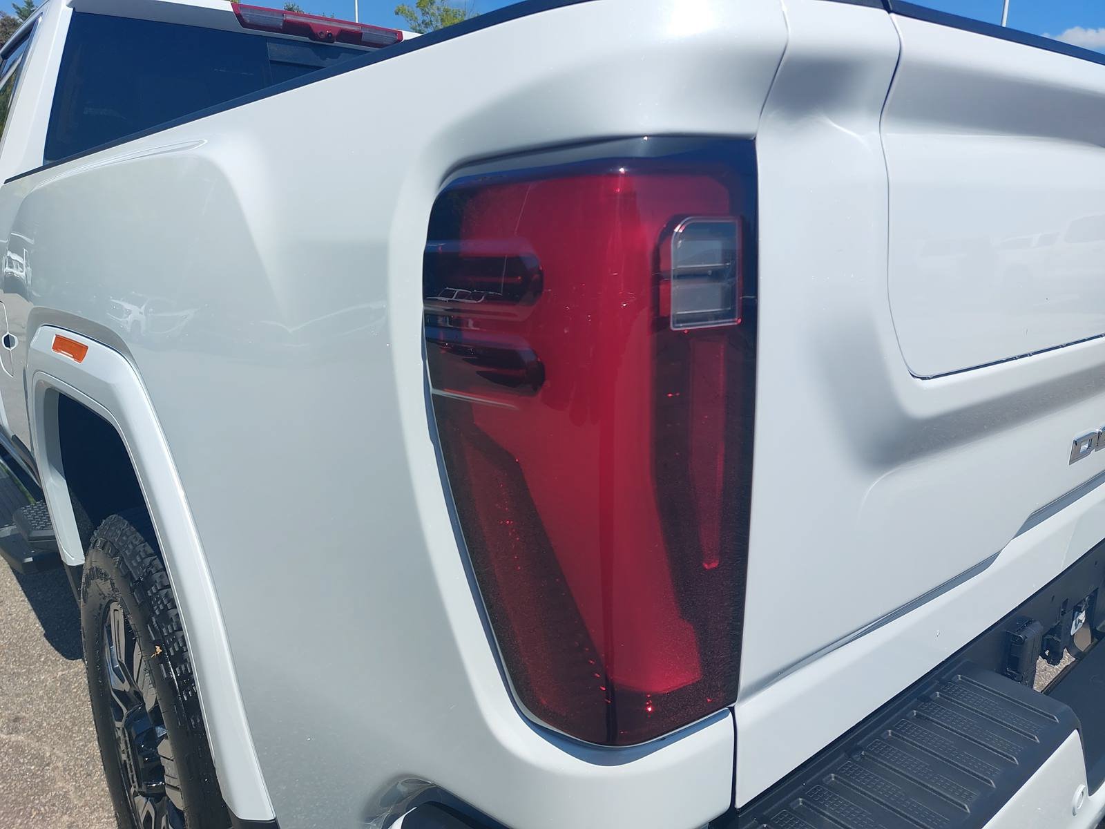 New 2026 GMC Sierra 2500 Denali w/ Denali Reserve Package AWD/4WD image 34