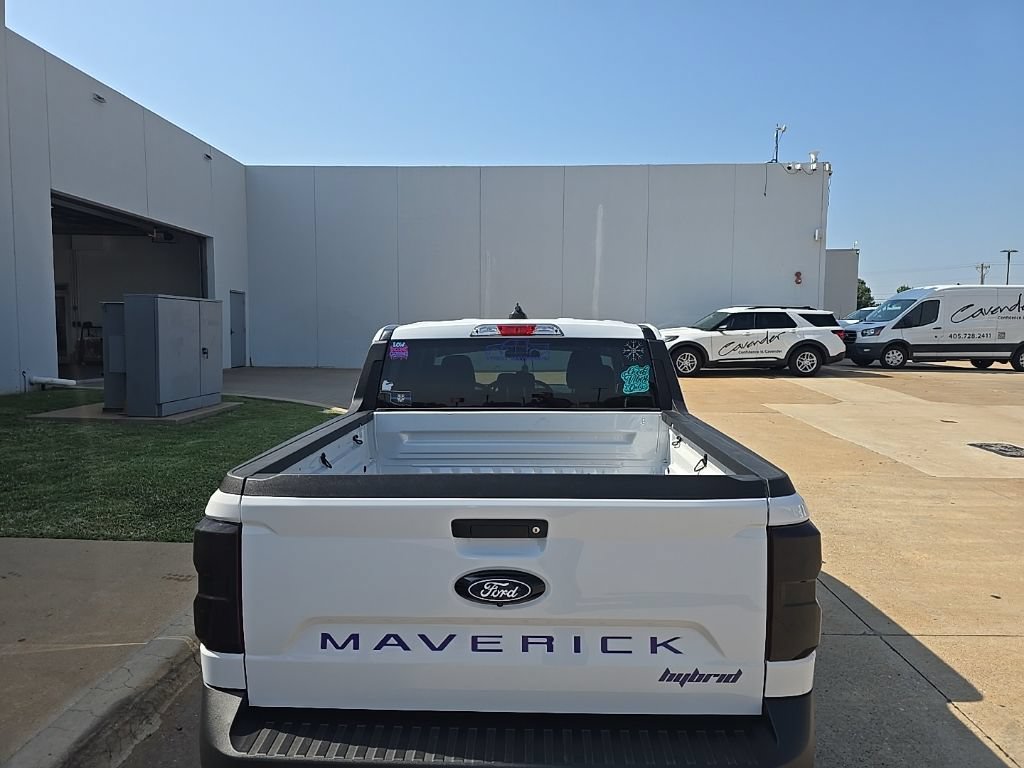 Used 2025 Ford Maverick XL FWD image 4