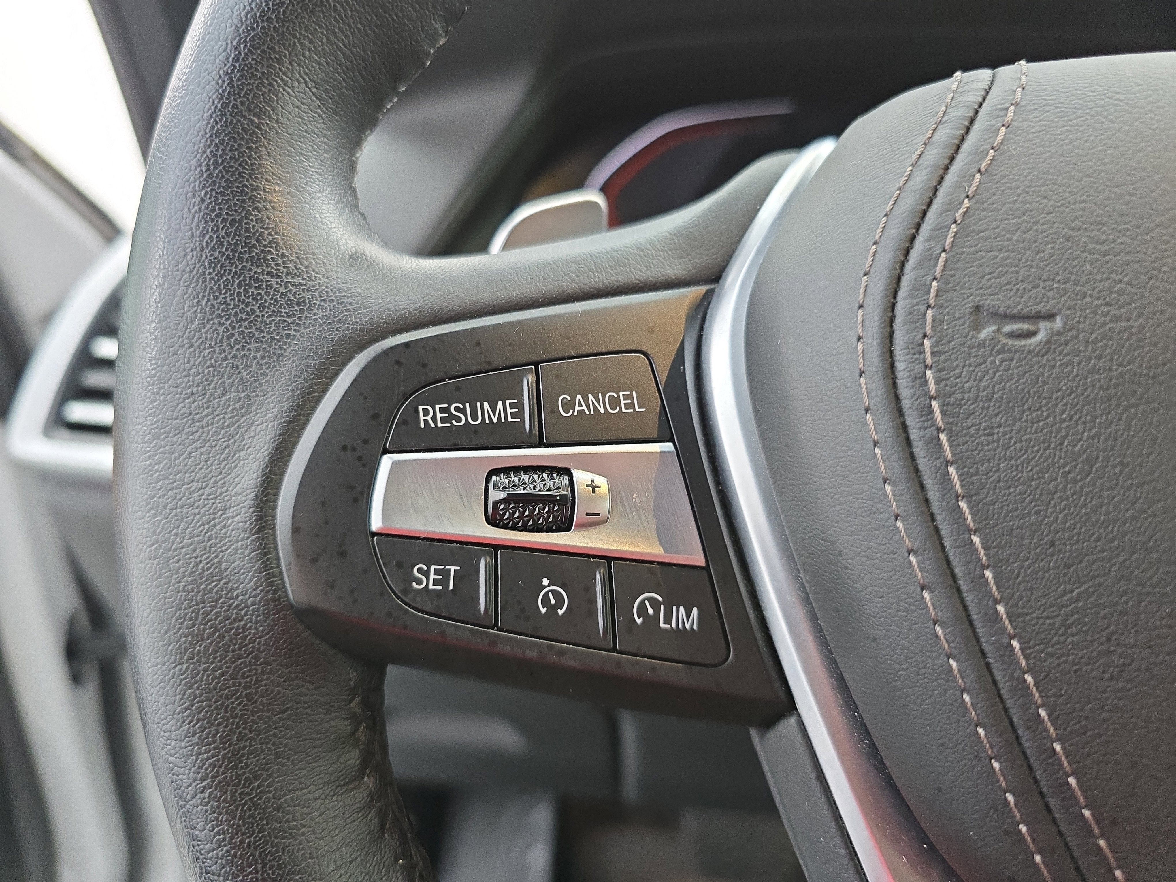 Used 2023 BMW X5 xDrive40i w/ Premium Package image 17