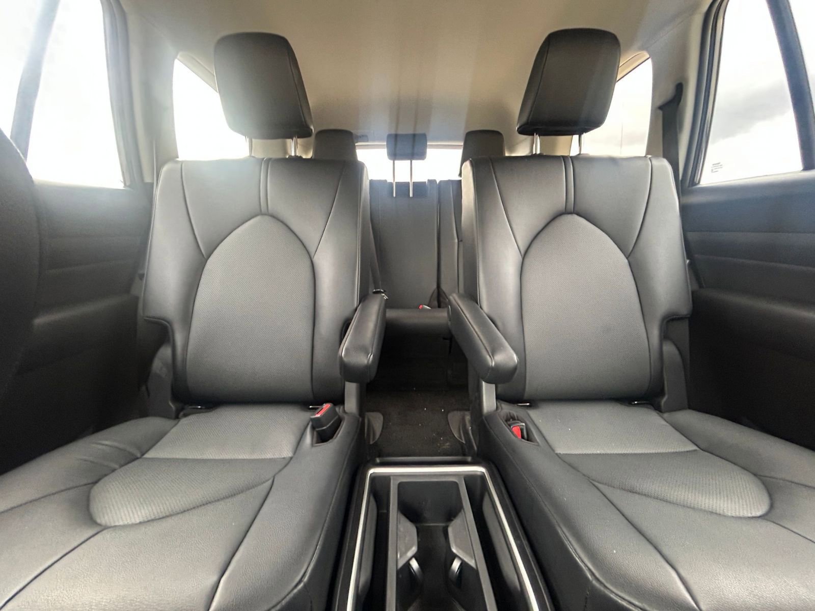 Used 2025 Toyota Grand Highlander FWD image 41