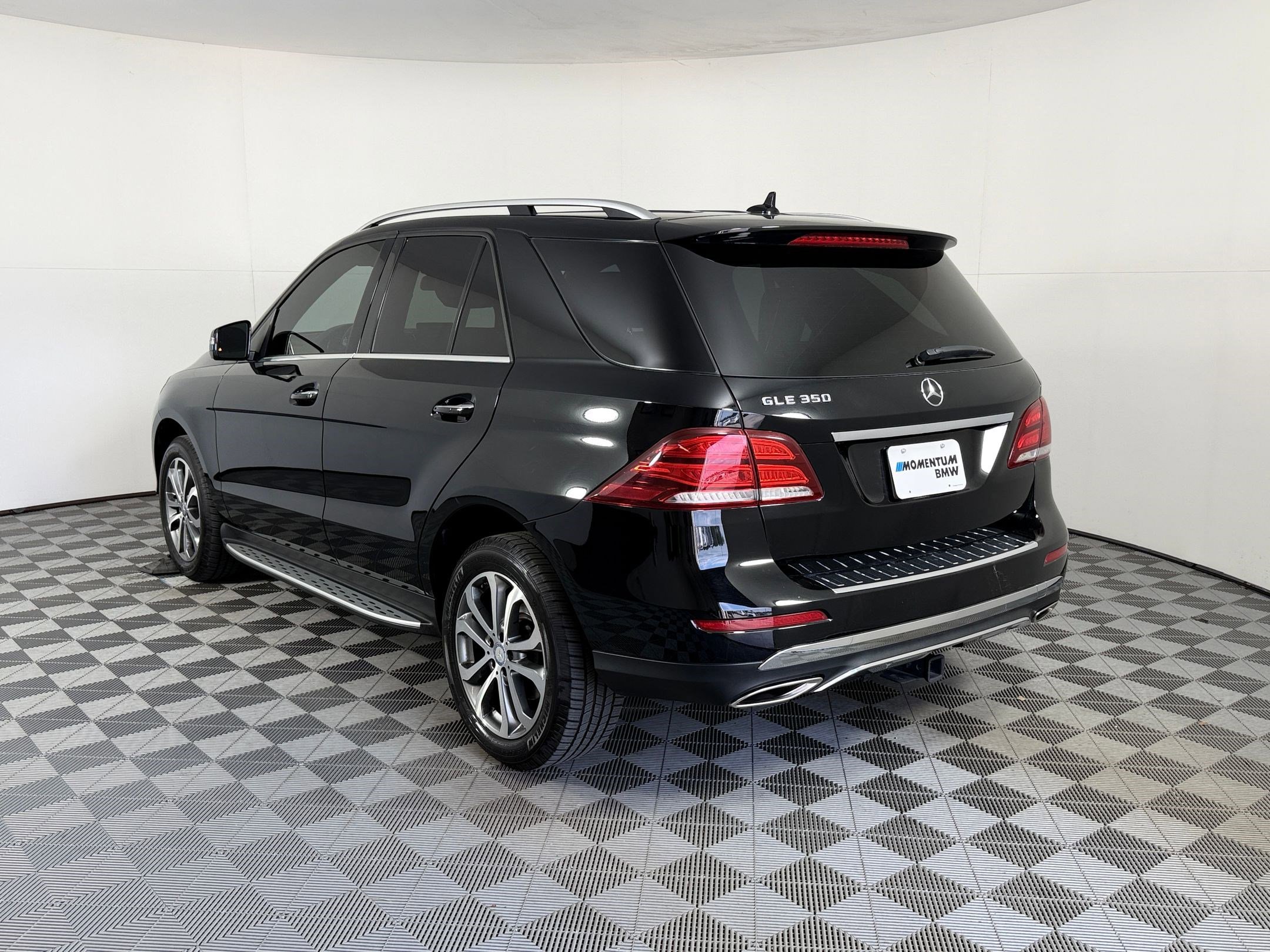 Used 2017 Mercedes-Benz GLE 350 image 3