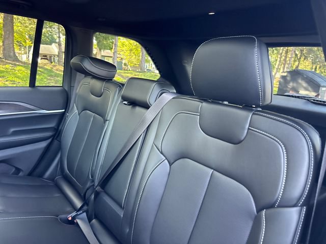 New 2027 Jeep Grand Cherokee Limited w/ Technology Group II AWD/4WD image 8