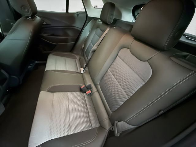 New 2026 Chevrolet Trax LT image 25
