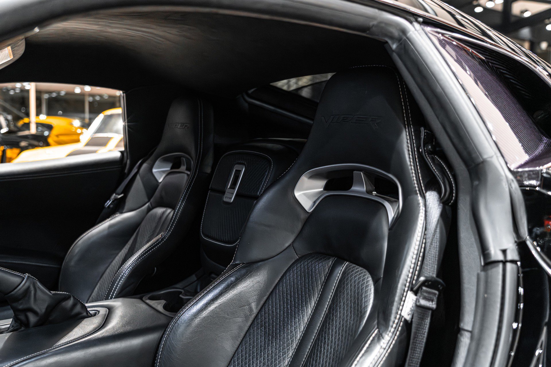 Used 2014 SRT Viper GTS w/ GTS Laguna Interior Package image 19