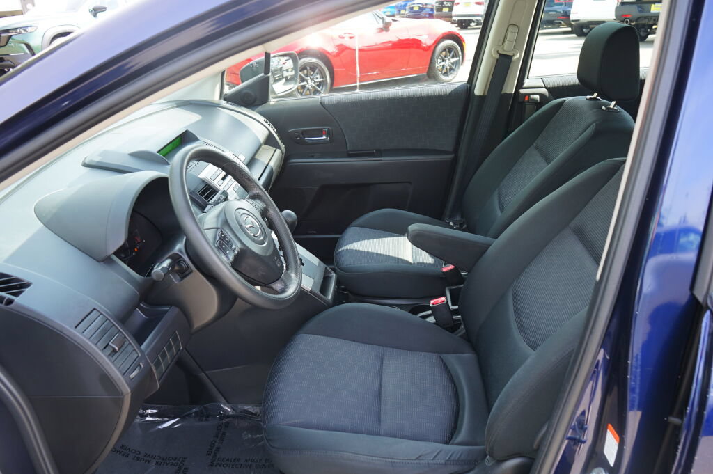Used 2009 MAZDA MAZDA5 Sport FWD image 4