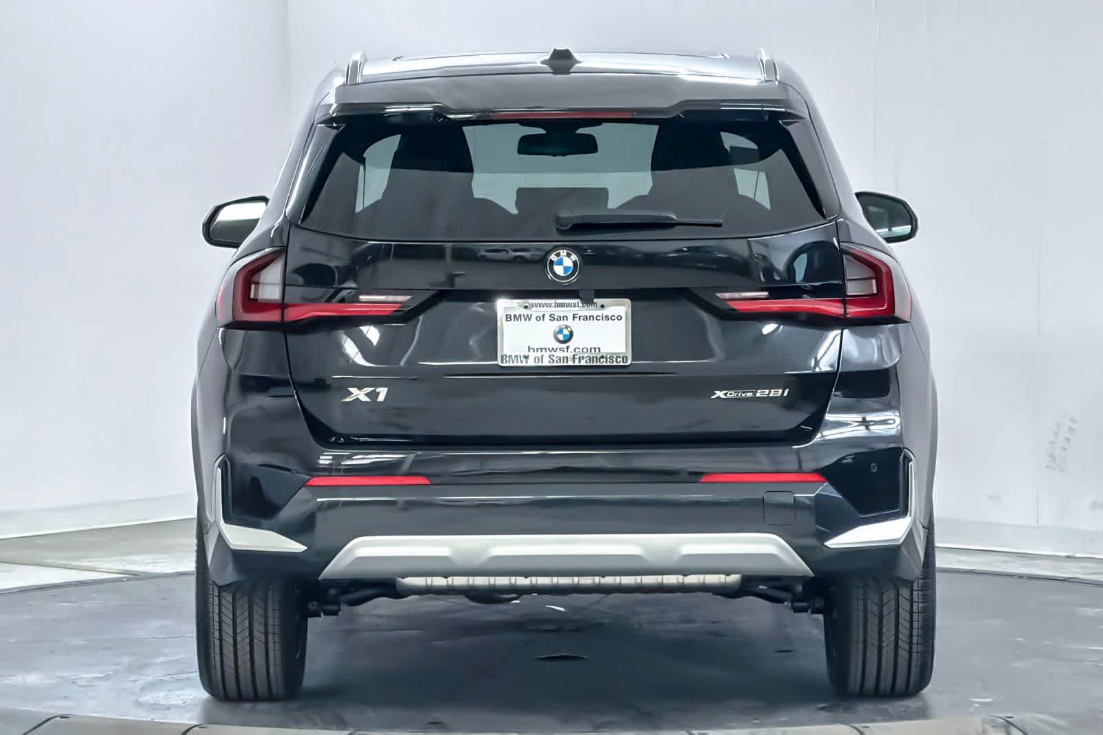 New 2026 BMW X1 xDrive28i w/ Technology Package AWD/4WD image 7