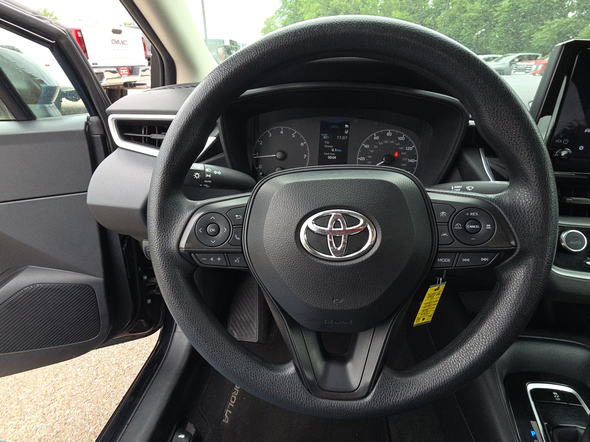 Used 2024 Toyota Corolla LE FWD image 17