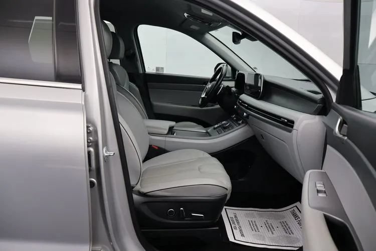 Used 2025 Hyundai Palisade SEL AWD/4WD image 14