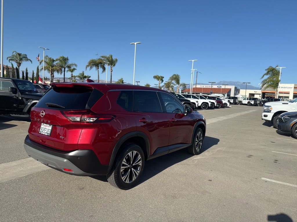 Used 2023 Nissan Rogue SV FWD image 8