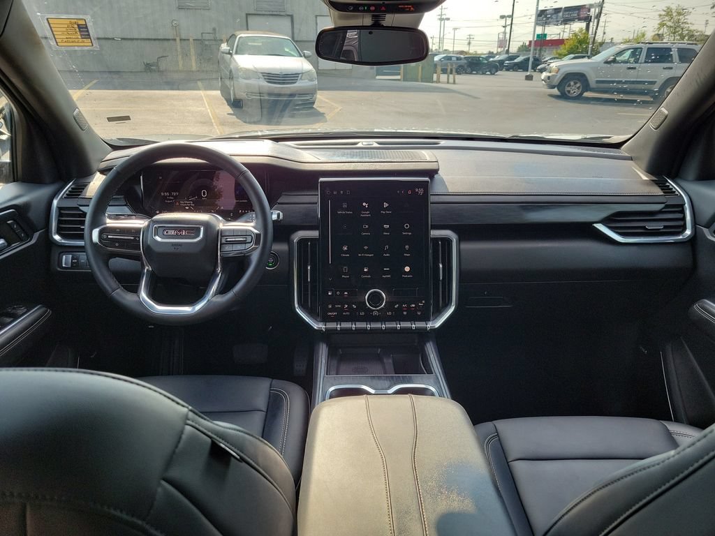 Used 2024 GMC Acadia Elevation AWD/4WD image 12
