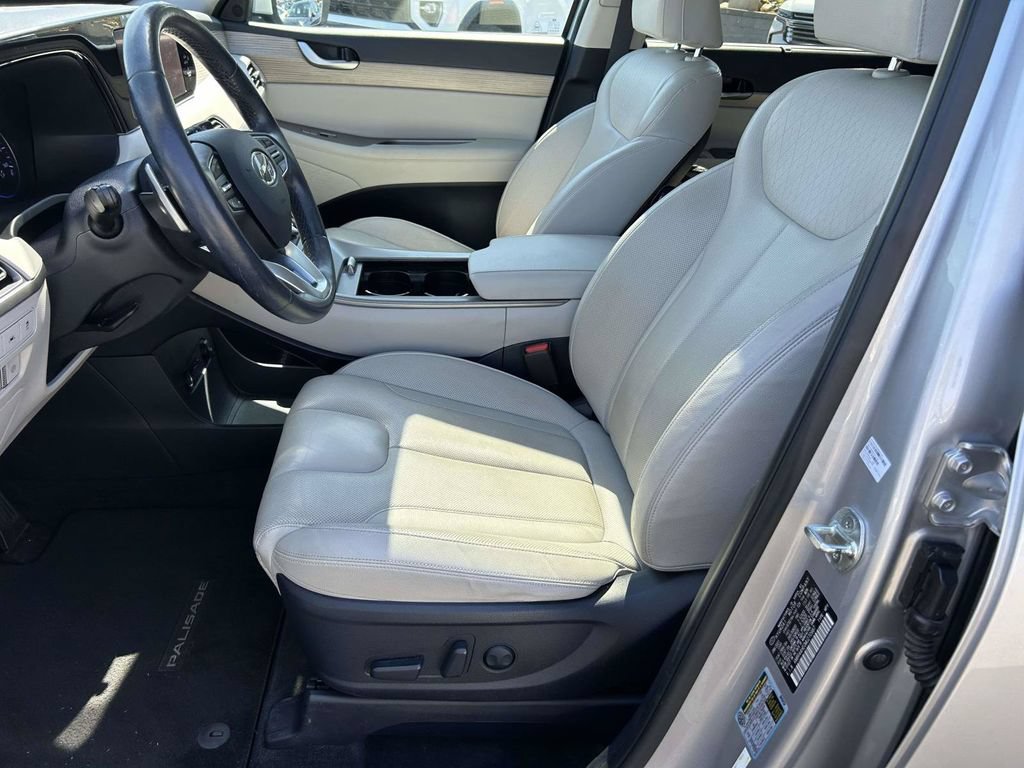 Used 2021 Hyundai Palisade SEL w/ Premium Package FWD image 17