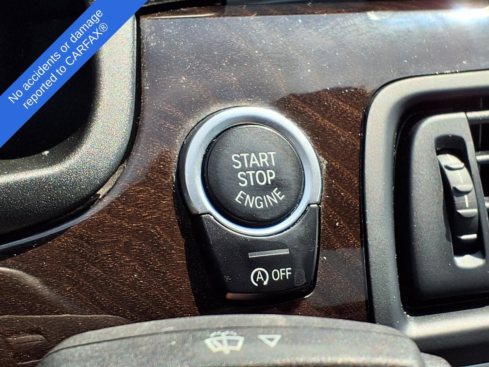 Used 2013 BMW 528i xDrive Sedan AWD/4WD image 28