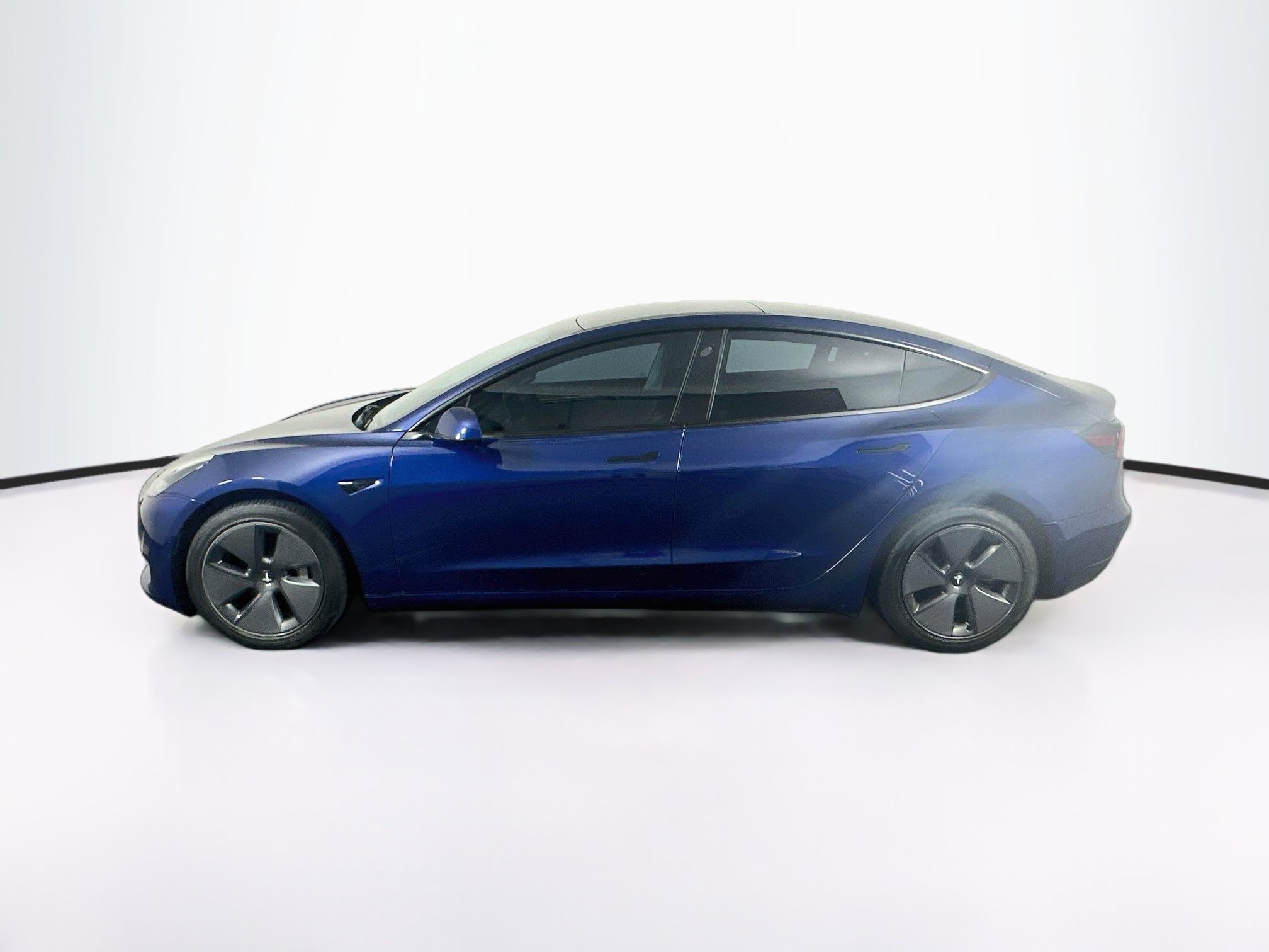 Used 2022 Tesla Model 3 Long Range AWD/4WD image 4