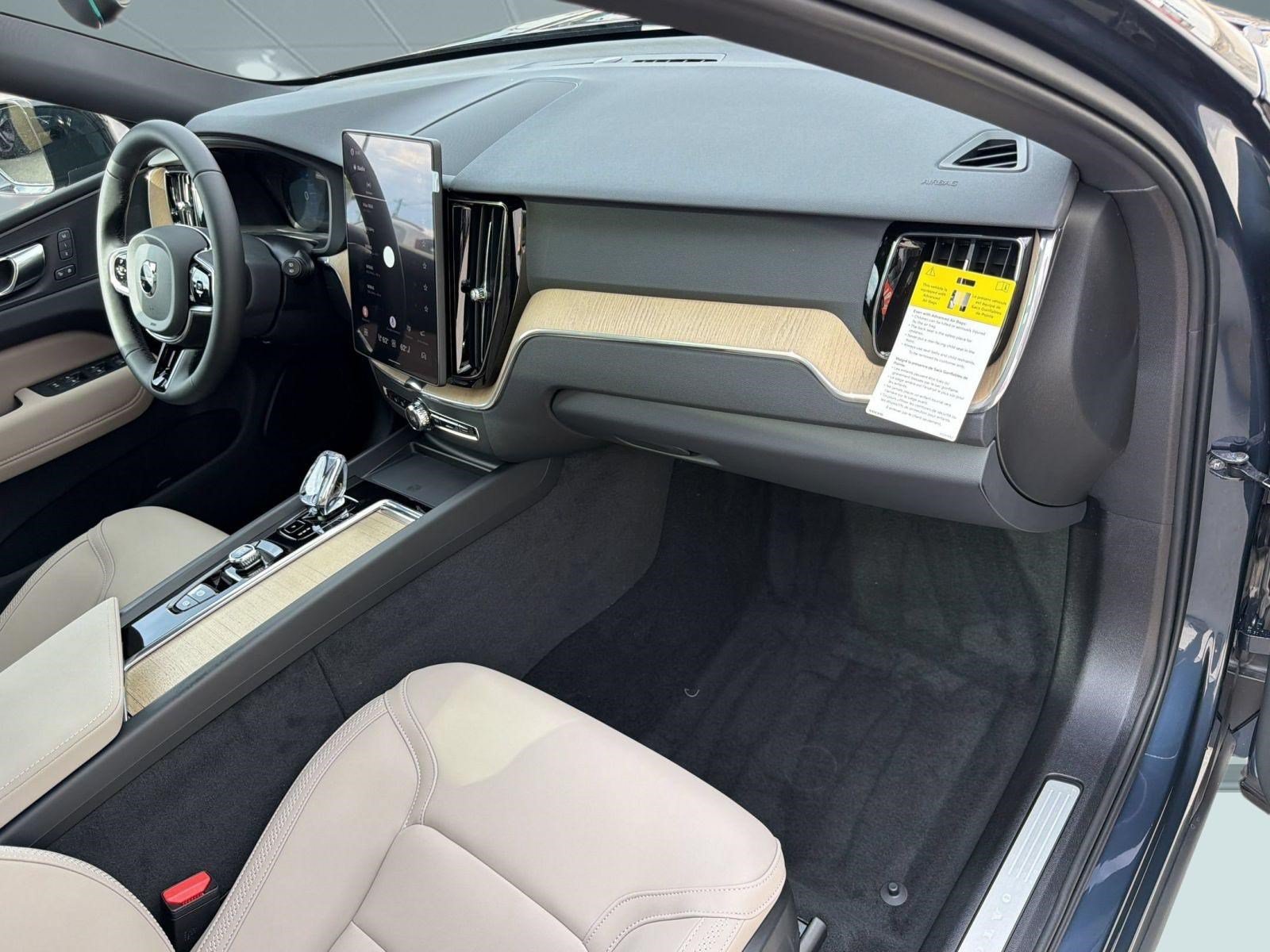 New 2026 Volvo XC60 B5 Plus w/ Climate Package AWD/4WD image 31