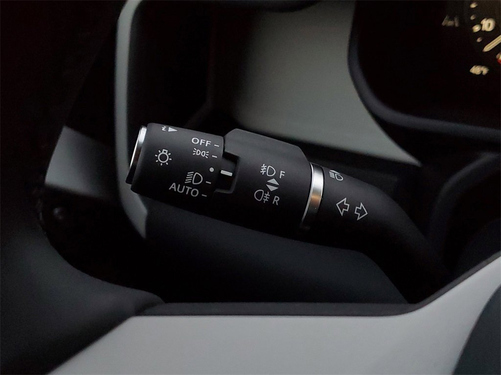 New 2026 Land Rover Defender 110 S image 14