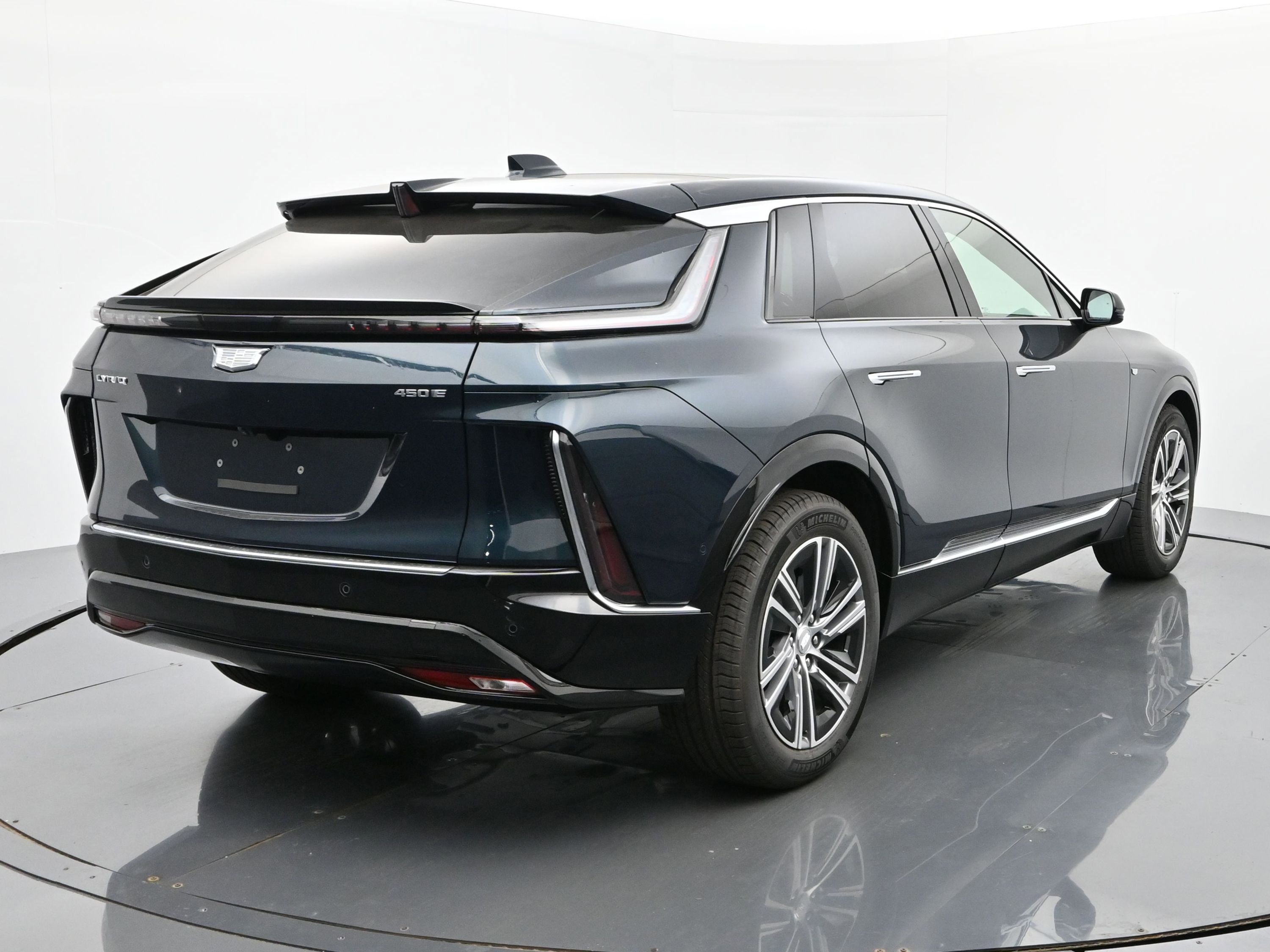 New 2026 Cadillac Lyriq Luxury image 5