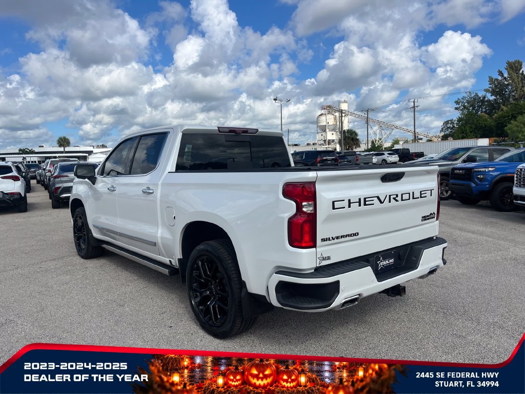 Used 2023 Chevrolet Silverado 1500 High Country w/ Technology Package AWD/4WD image 5