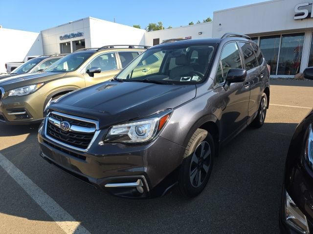 Used 2018 Subaru Forester 2.5i Limited AWD/4WD image 9