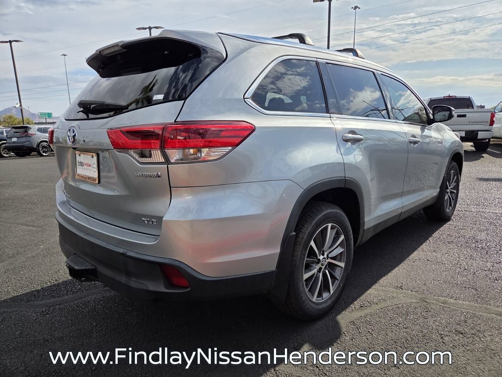 Used 2019 Toyota Highlander XLE AWD/4WD image 6