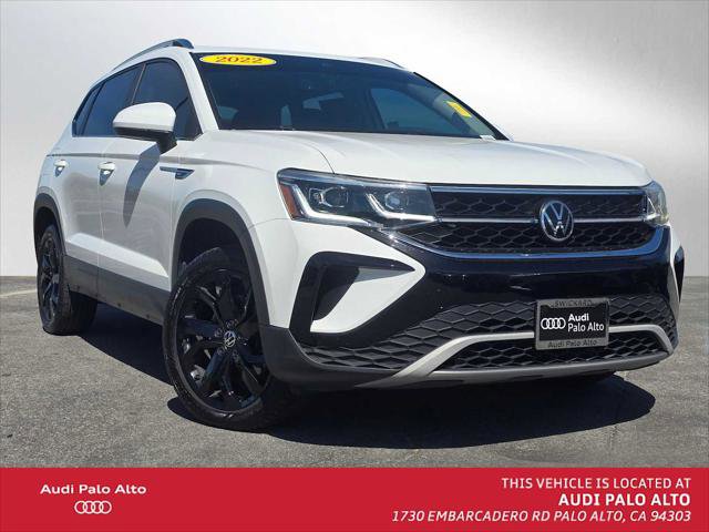Used 2022 Volkswagen Taos SEL w/ Panoramic Sunroof Package