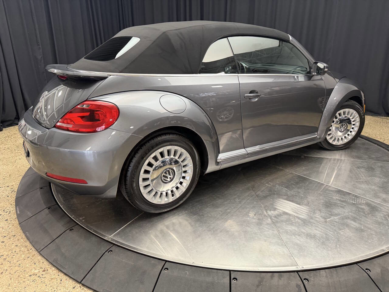 Used 2014 Volkswagen Beetle 2.5 image 13