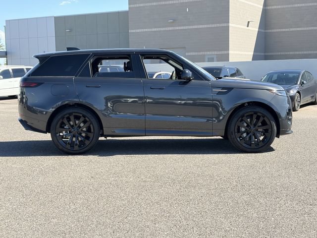 New 2026 Land Rover Range Rover Sport Dynamic SE AWD/4WD image 17