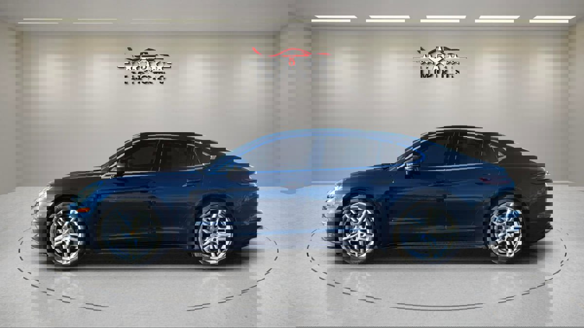 Used 2019 Porsche Panamera image 2