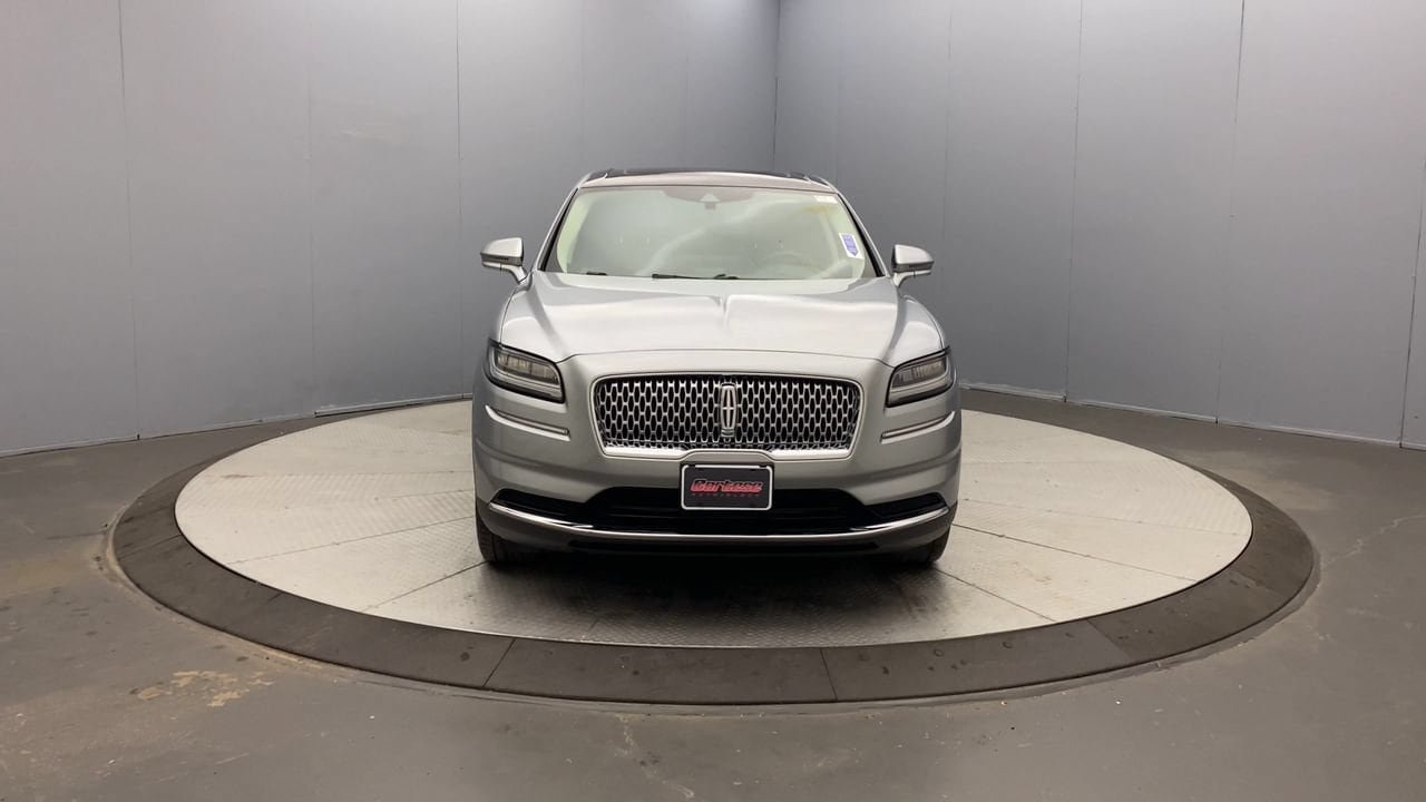 Used 2022 Lincoln Nautilus Reserve AWD/4WD image 8