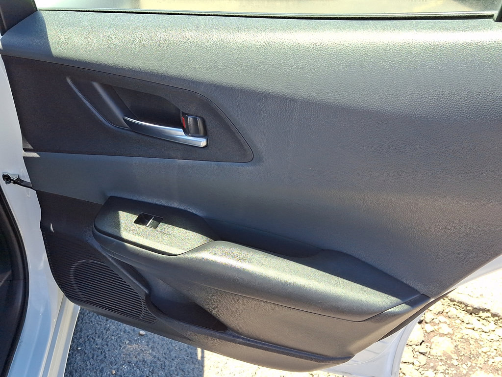 Used 2024 Toyota Prius XLE AWD/4WD image 14