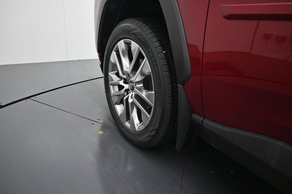 Used 2019 Toyota RAV4 Limited w/ Cold Weather Package AWD/4WD image 12
