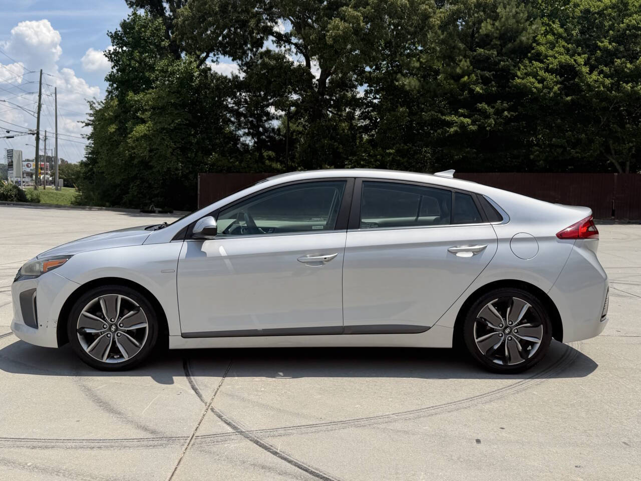 Used 2018 Hyundai Ioniq Limited w/ Limited Ultimate Package 03 FWD image 20
