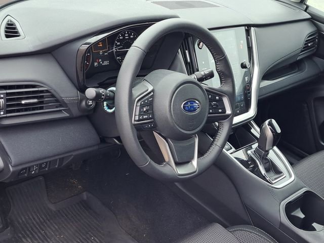 Used 2025 Subaru Outback Premium w/ Popular Package #1A image 7