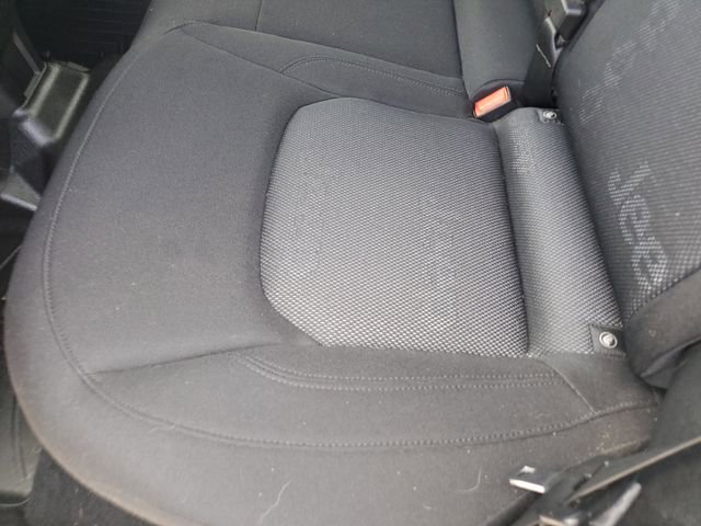 Used 2015 Jeep Renegade Latitude AWD/4WD image 15