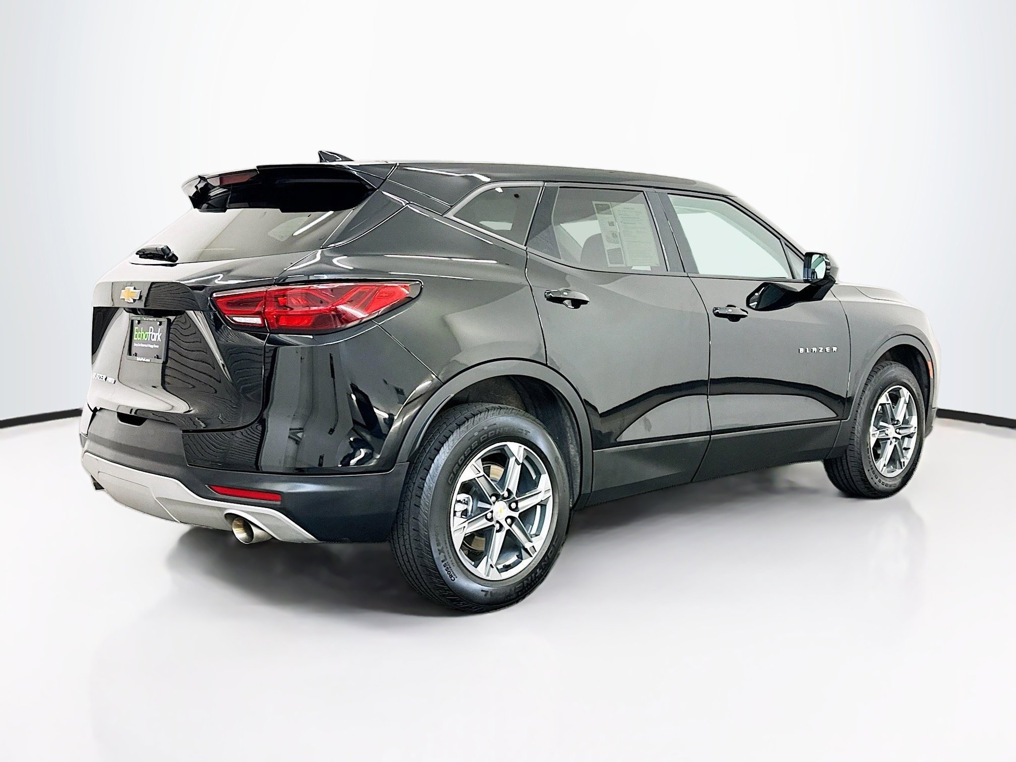 Used 2025 Chevrolet Blazer LT image 9